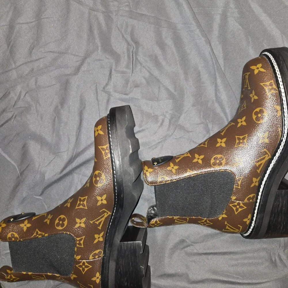 Louis Vuitton Beaubourg Ankle Boot - Picture 4 of 12